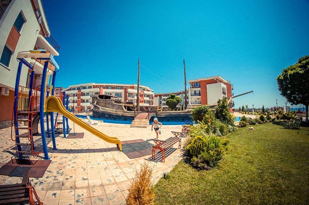 Privilege Fort Beach - Menada Apartments Elenite Kültér fotó