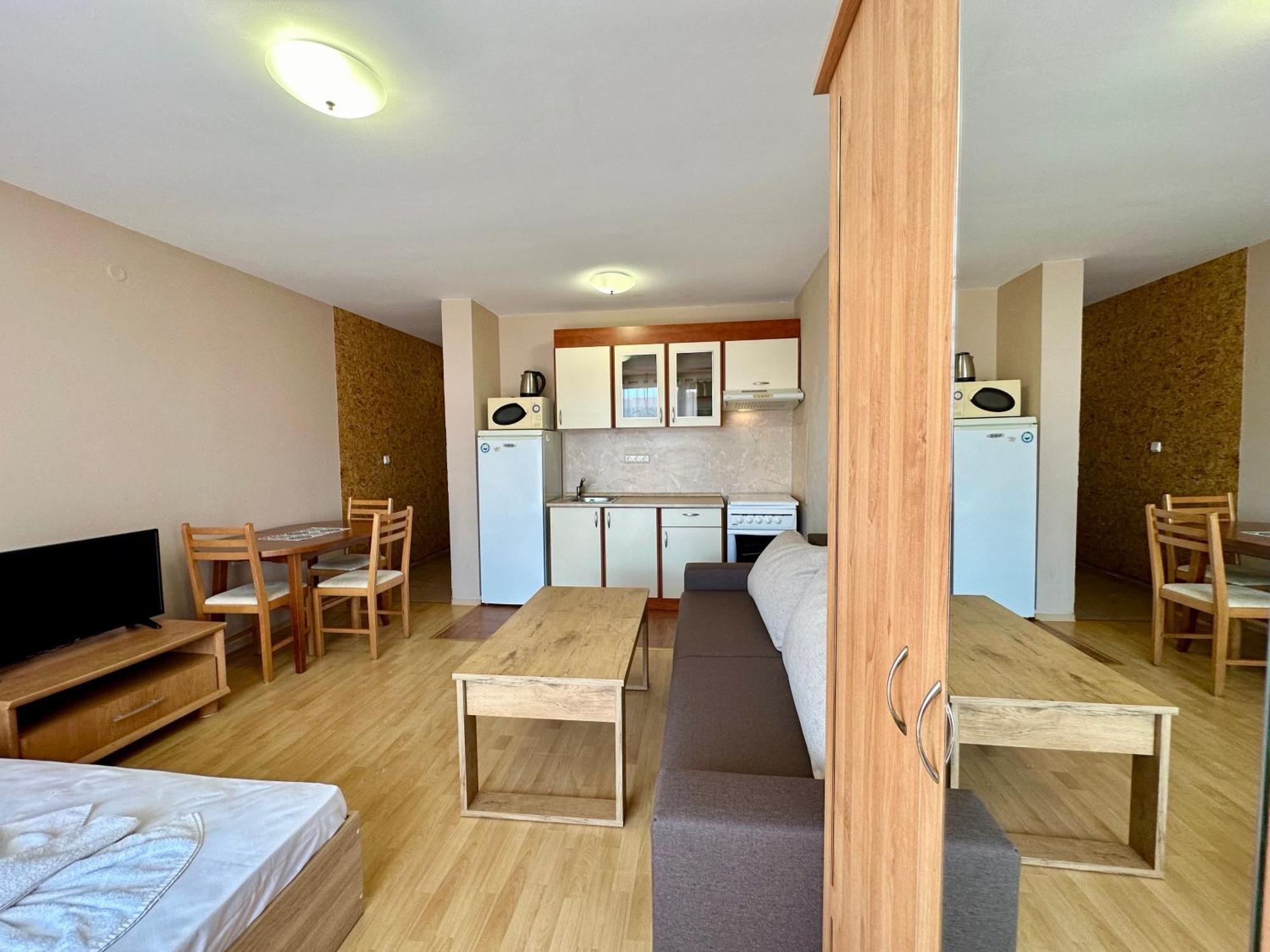 Privilege Fort Beach - Menada Apartments Elenite Kültér fotó