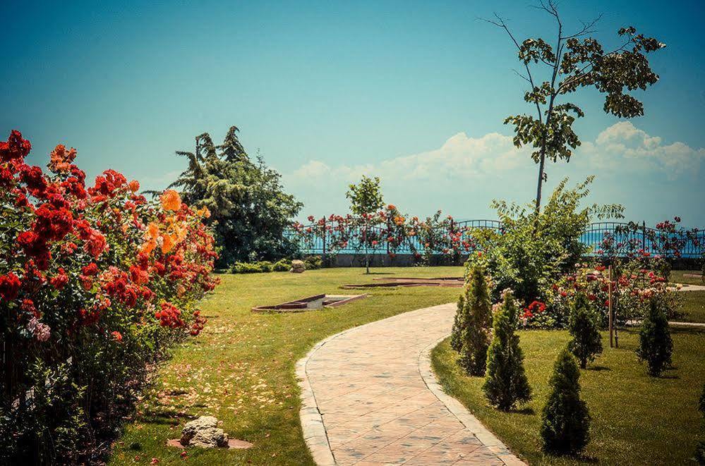 Privilege Fort Beach - Menada Apartments Elenite Kültér fotó